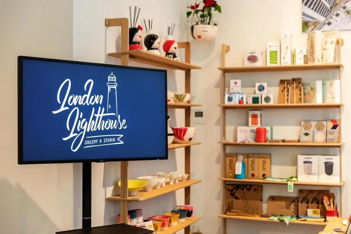 Learn how art studios and galleries can use digital signs to increase customer engagement and grow revenue.