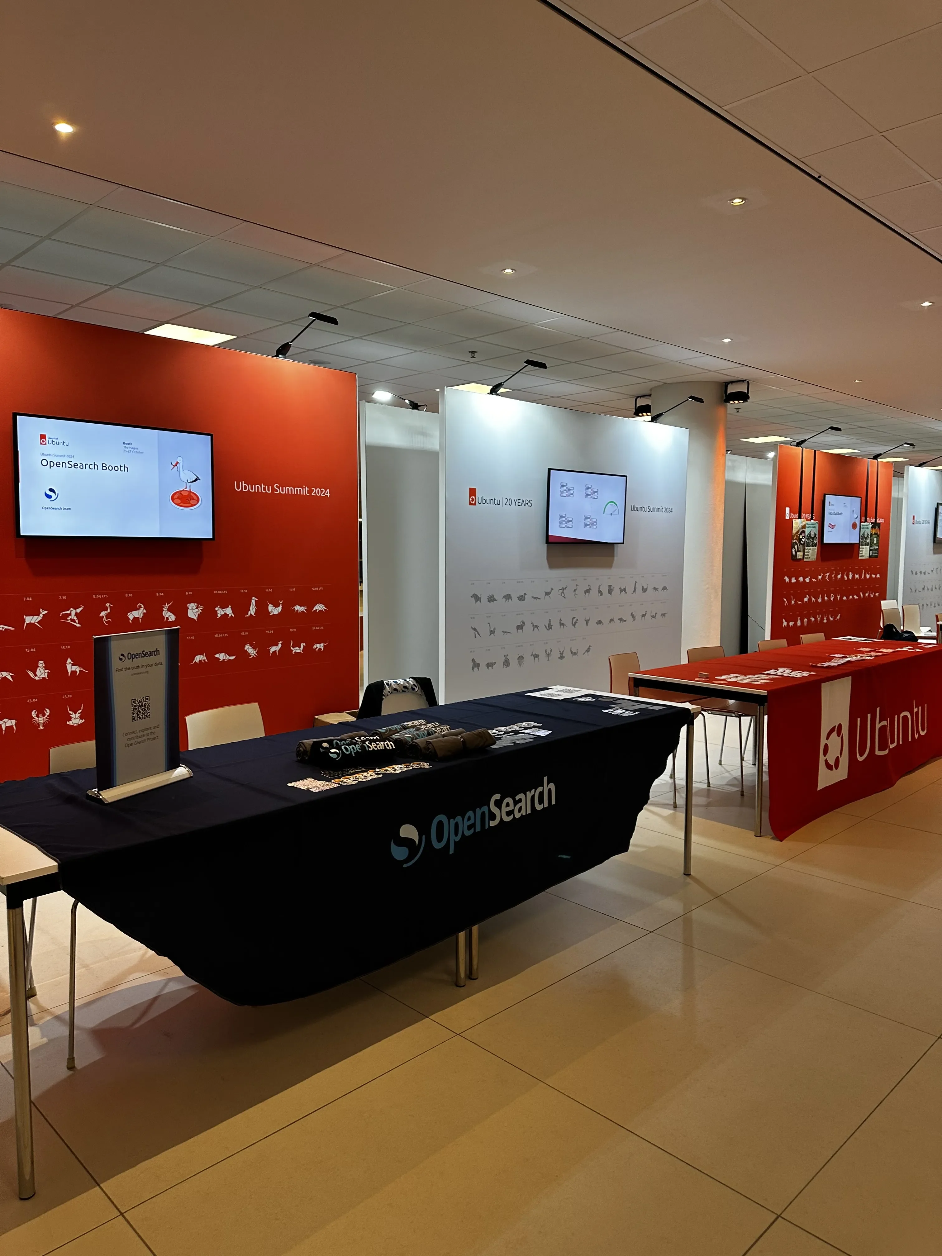 How Canonical streamlined events signage with Screenly