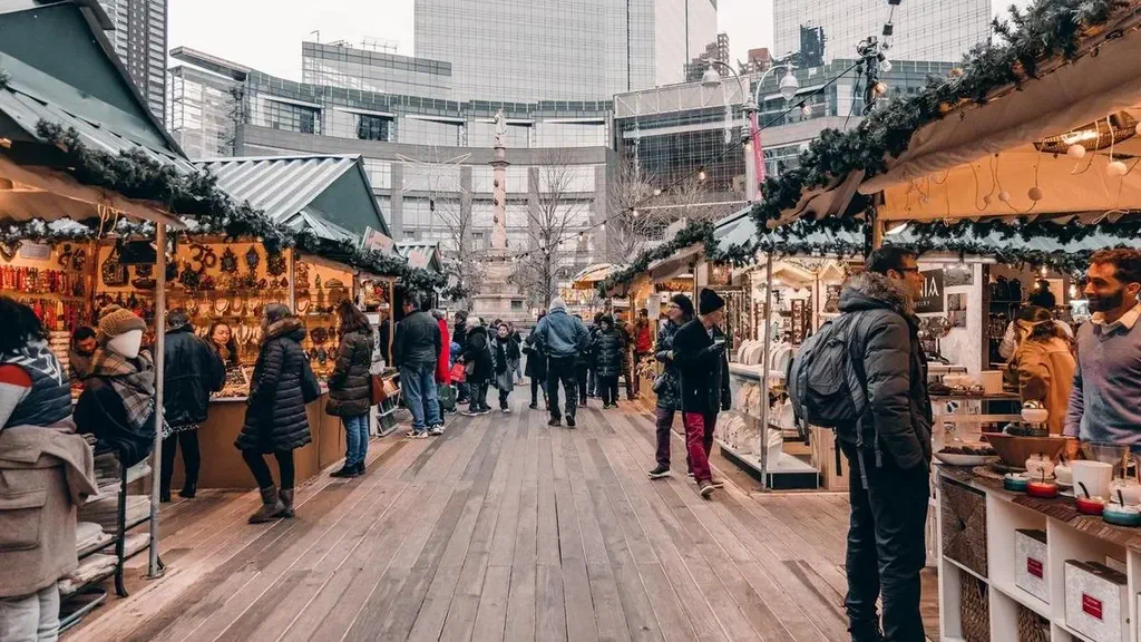 How to make more sales with digital signage this holiday season