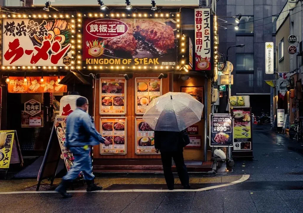 Key points to consider when launching outdoor digital signage