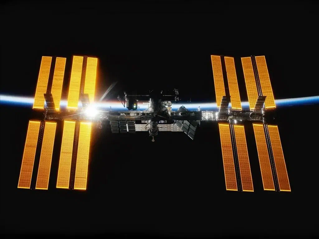 Screenly pioneers space station digital signage