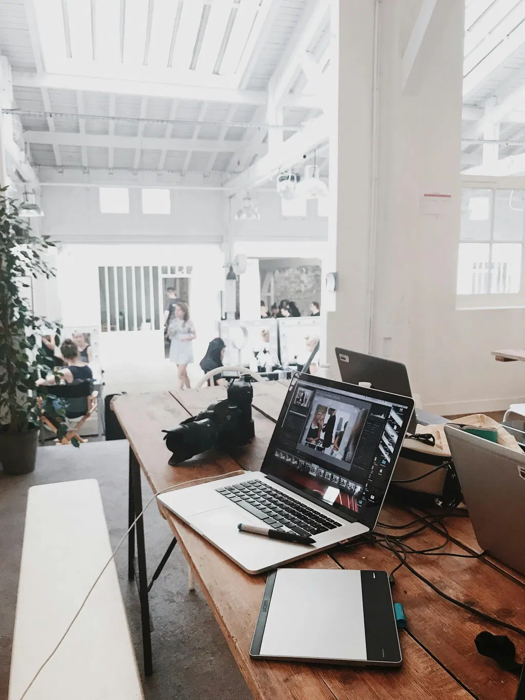 Why workplace digital signage is a must-have in 2025
